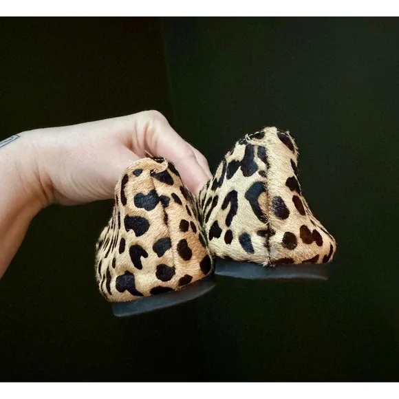 Steve Madden Leopard Print Cow Hair Pointed Toe Flats Women's Size 7M - Picture 4 of 7
